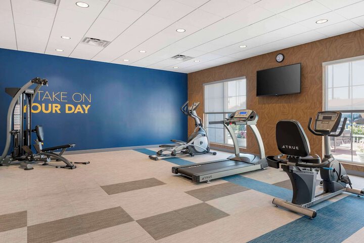 Comfort Suites Richmond East