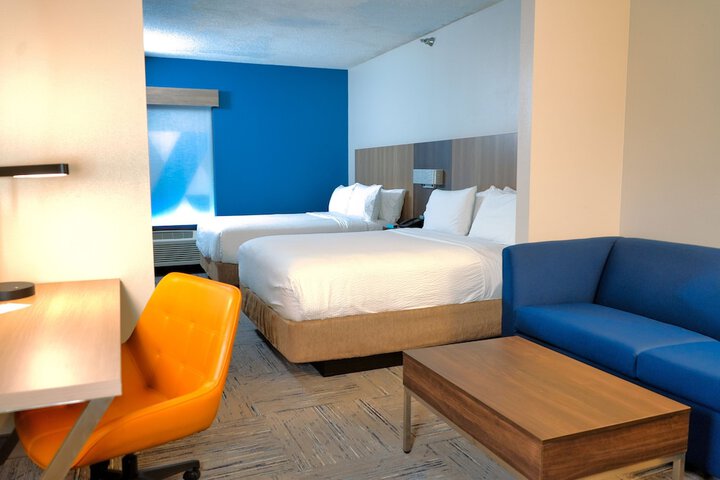 Room 53 of 89