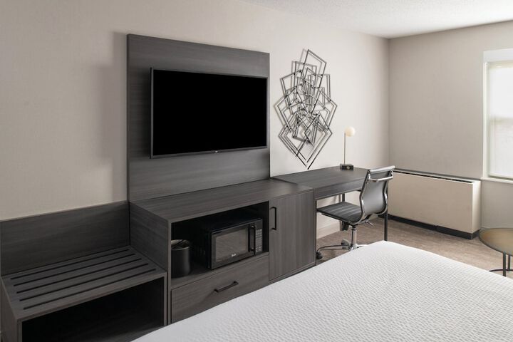 Holiday Inn Express South Burlington Downtown by IHG
