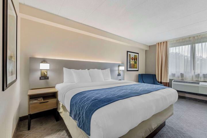 Room 18 of 36