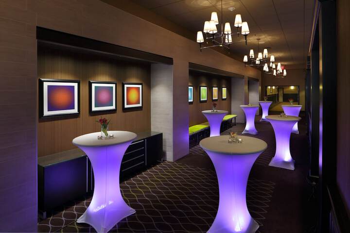 Holiday Inn Boston - Cambridge Area by IHG