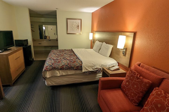 Budget Host Inn