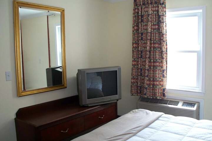 Budget Inn & Suites