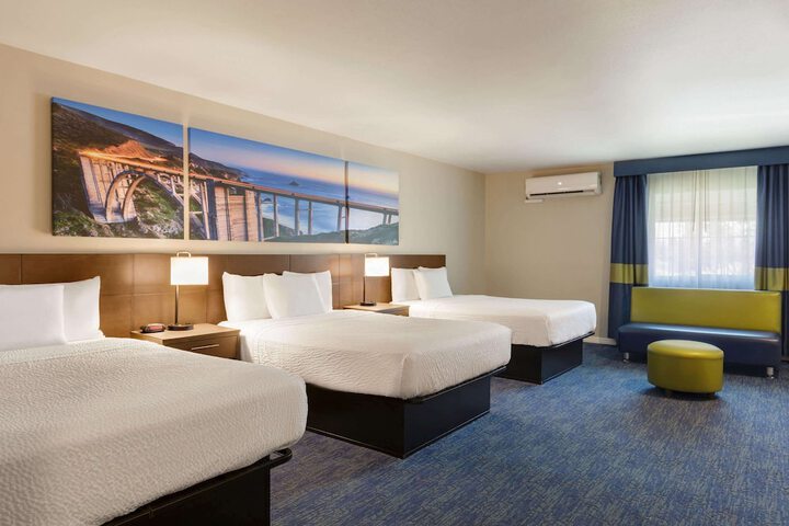 Room 14 of 26