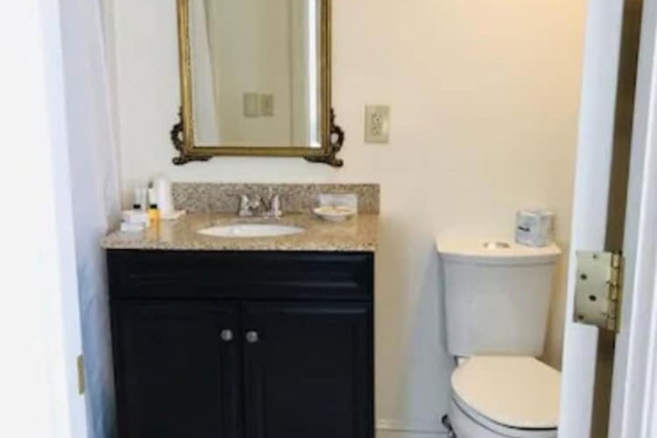 Room 40 of 156
