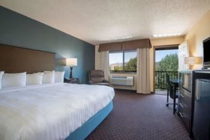 Americinn Lodge and Suites Eagle