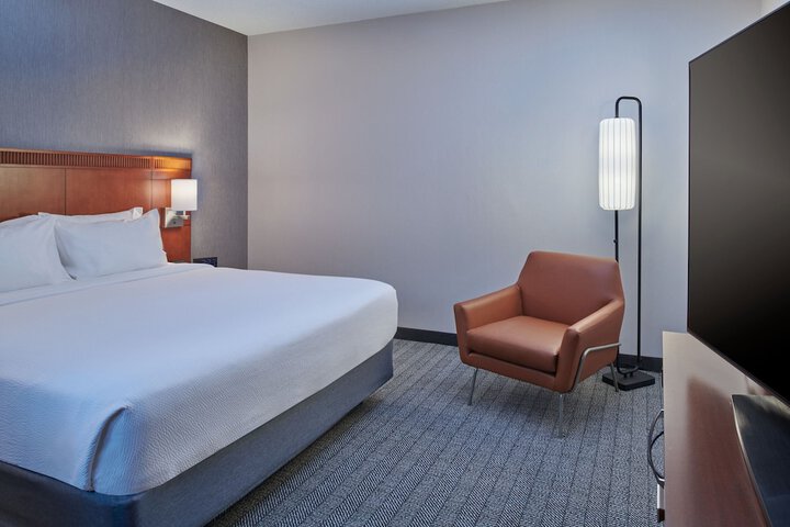 Courtyard by Marriott Detroit Livonia