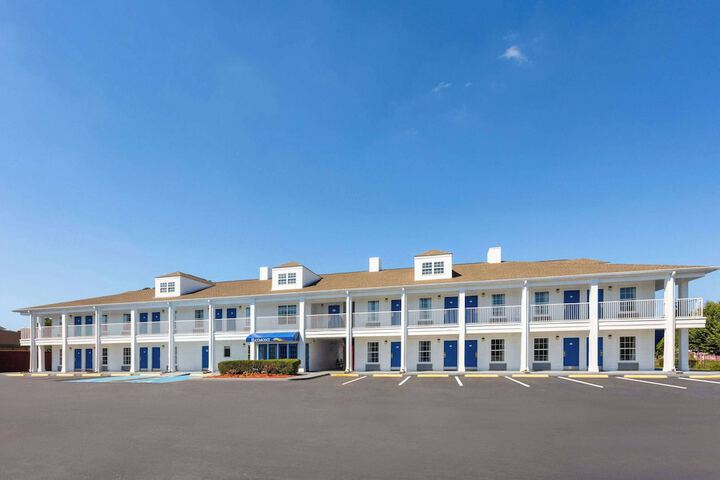 Hotel 4 of 54