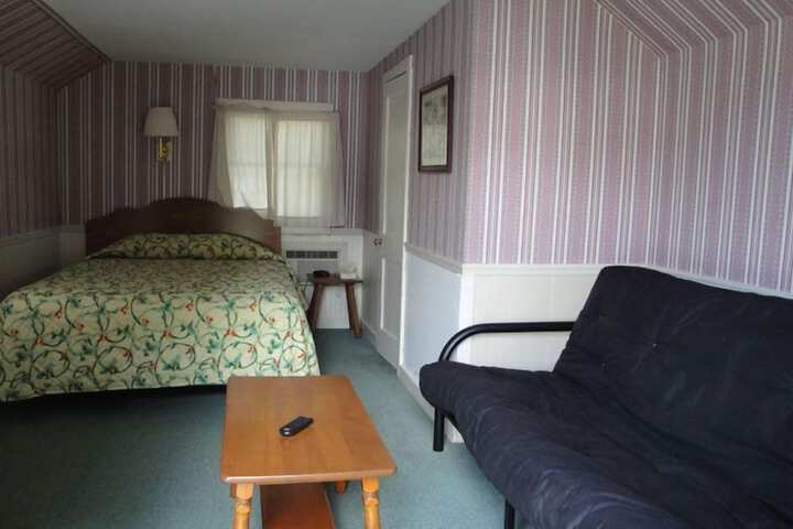 Room 37 of 54