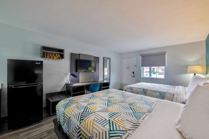 Room 18 of 27