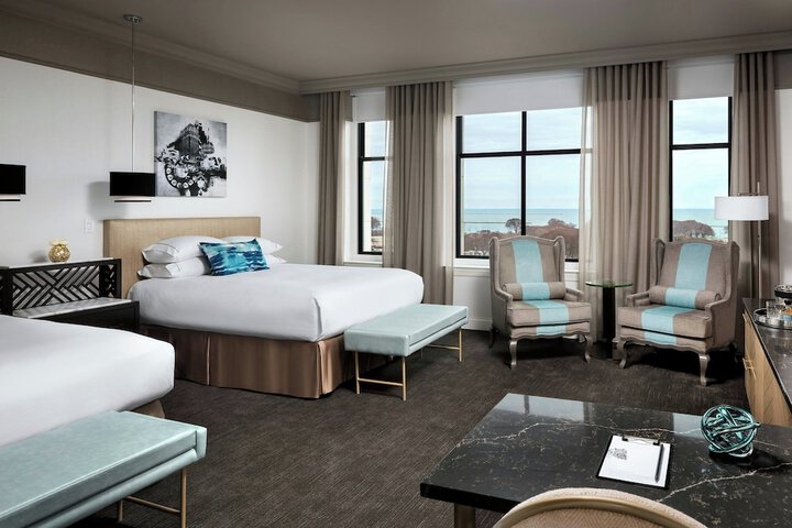 Room 32 of 70