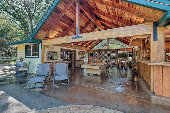 Sonora Home on 10 Resort Acres w / Shared Pool!