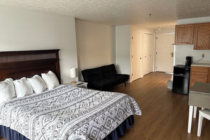Room 41 of 60