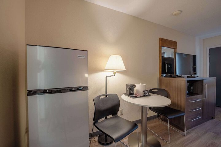 Room 12 of 52
