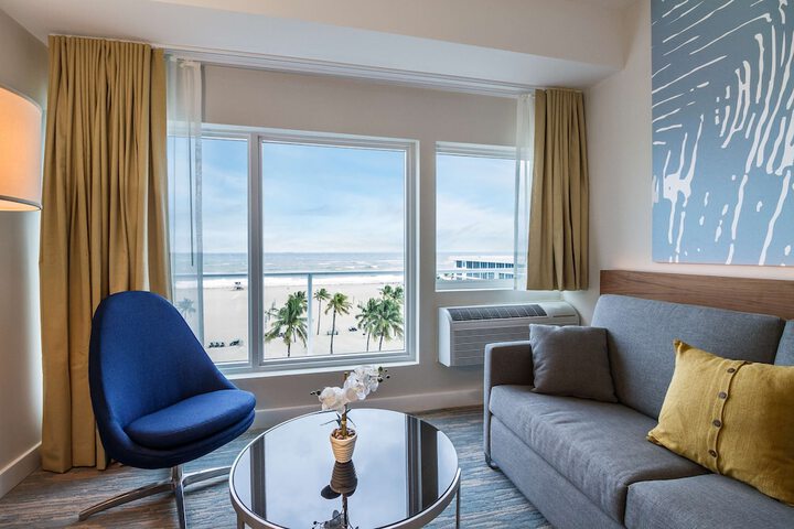 B Ocean Resort Fort Lauderdale Beach
