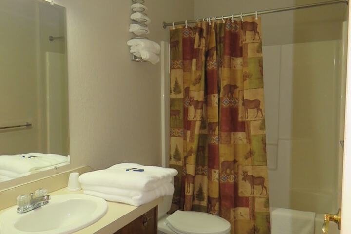 Room 40 of 64