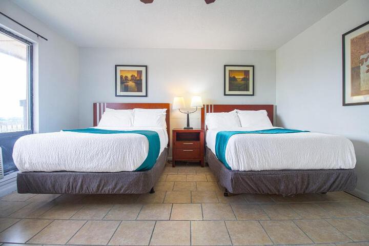 American Best Inn by OYO I-35 Perry near Lake McMurtry