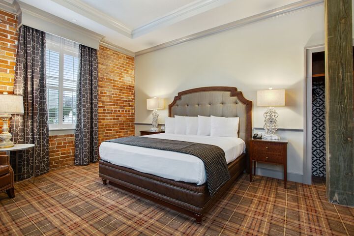 Room 15 of 17