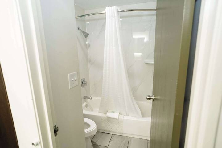 Room 102 of 142