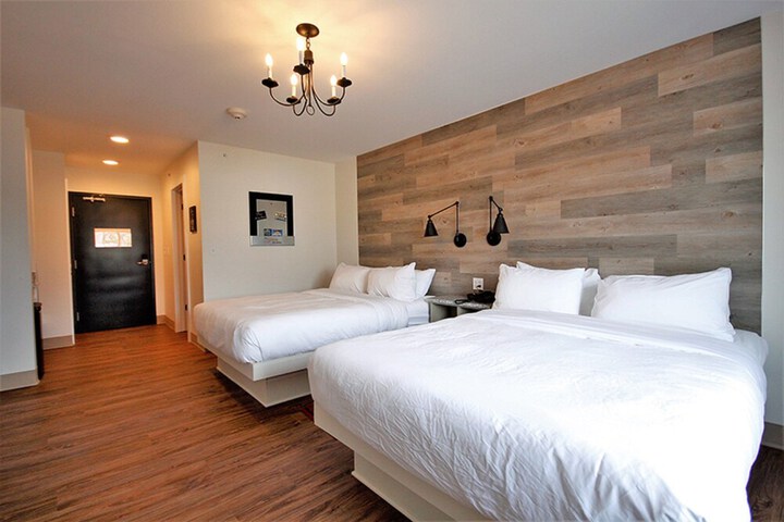 Inn on Water Street