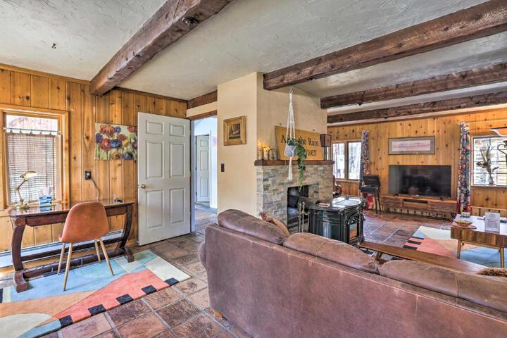 Lake Cabin w / King Bed Foodie Kitchen, & Views