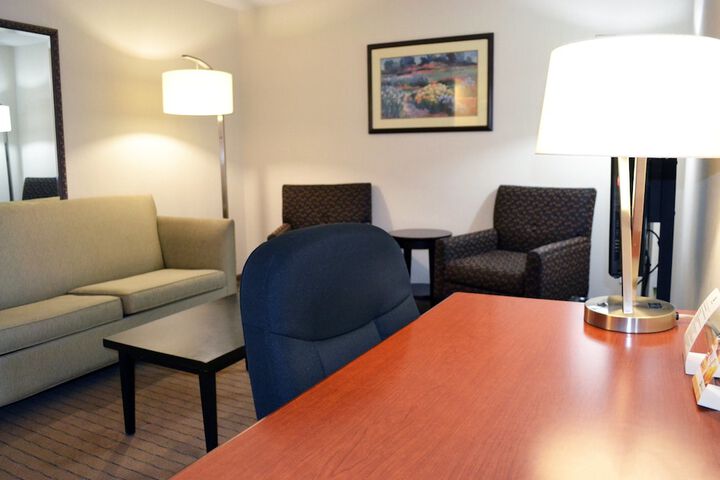 Room 25 of 64