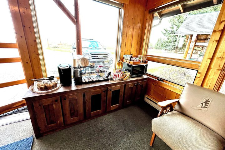 El Western Cabins & Lodges
