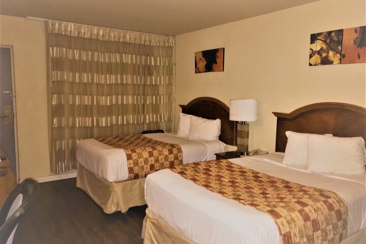 Ramada by Wyndham Anchorage