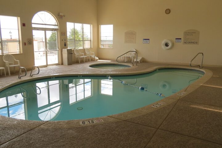 Baymont Inn & Suites by Wyndham