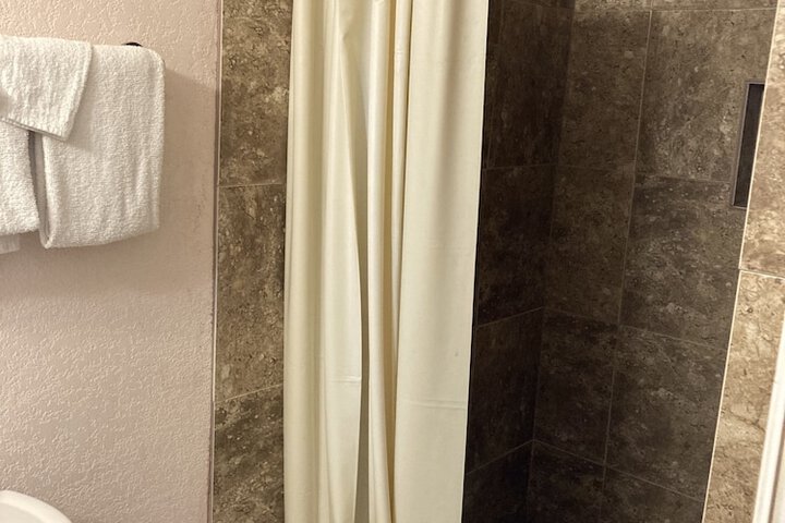 Room 16 of 20
