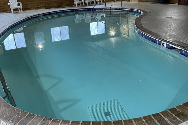Pool 5 of 65