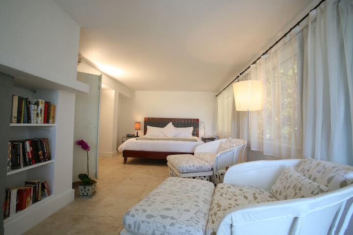 Room 58 of 119