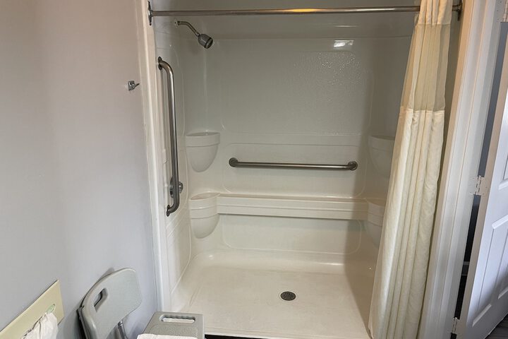 Room 16 of 26