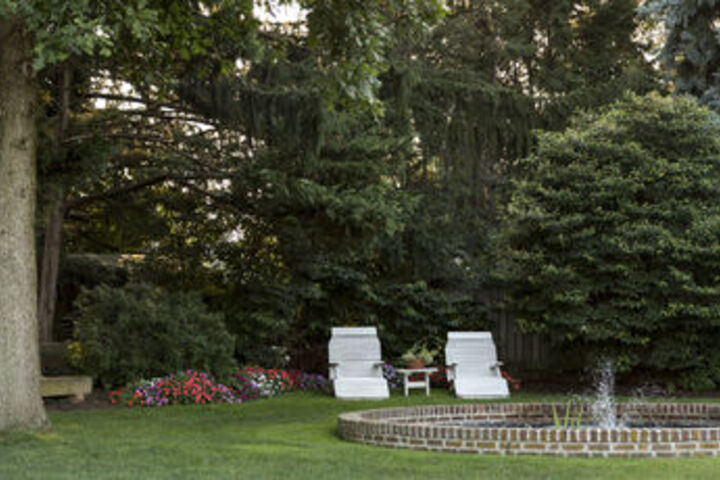 Historic Smithton Inn