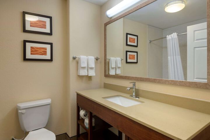 Room 16 of 32