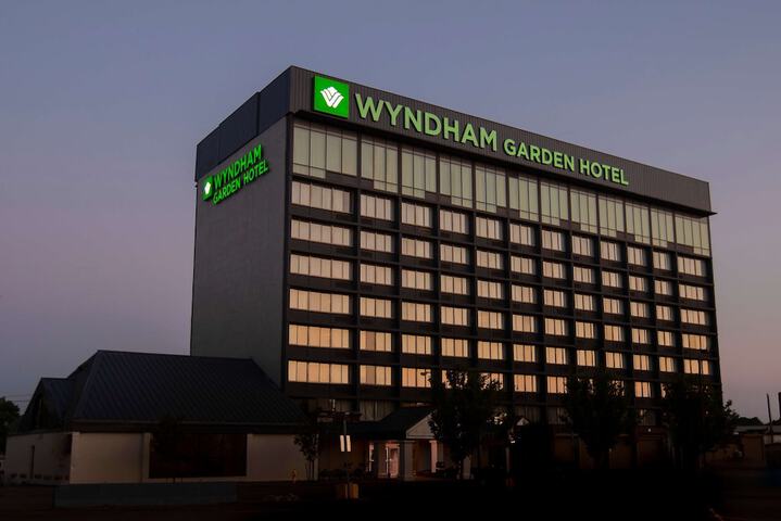 Hotel 2 of 59