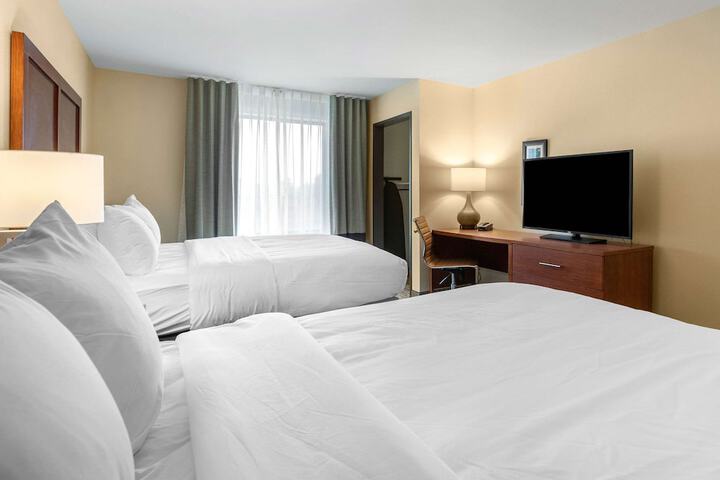 Comfort Inn and Suites Ames near ISU Campus