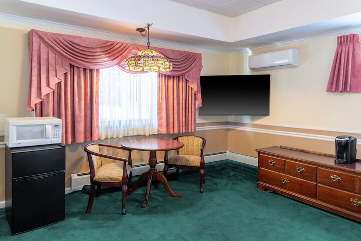 Room 32 of 78
