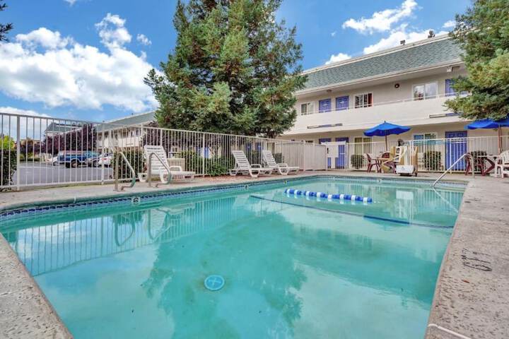 Pool 7 of 45