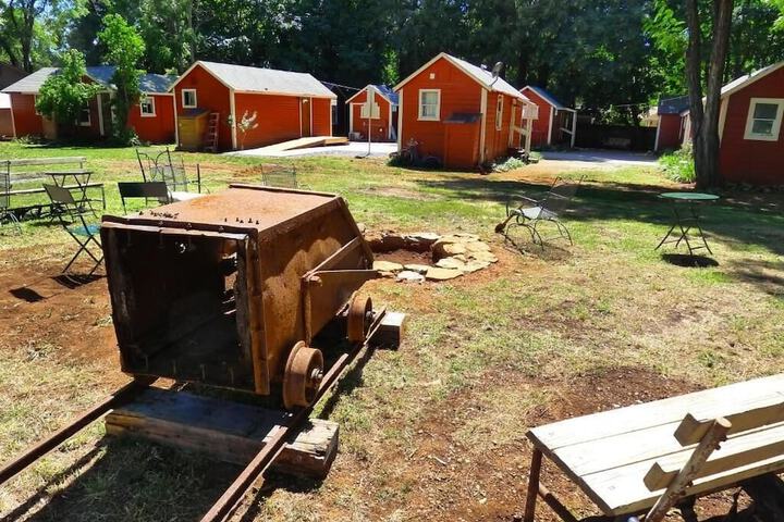 Property Grounds 184 of 191