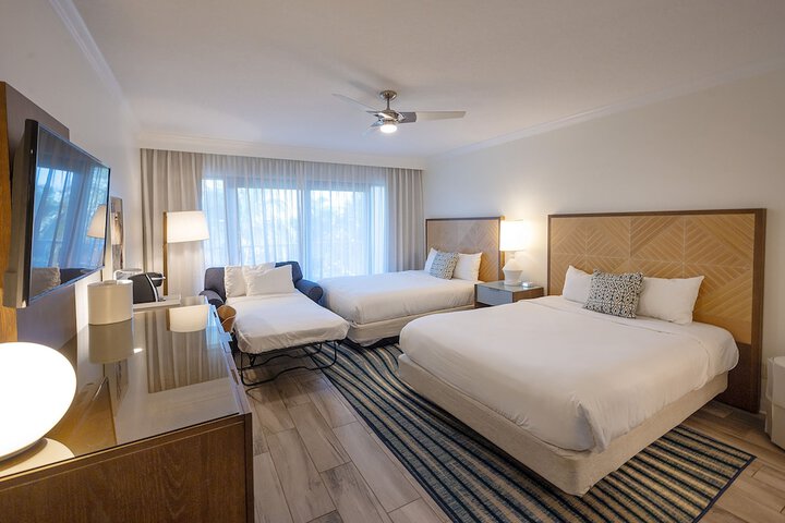 Room 72 of 172