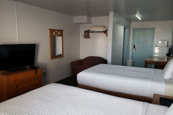 Topaz Motel