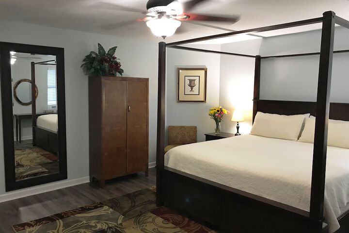Room 71 of 89