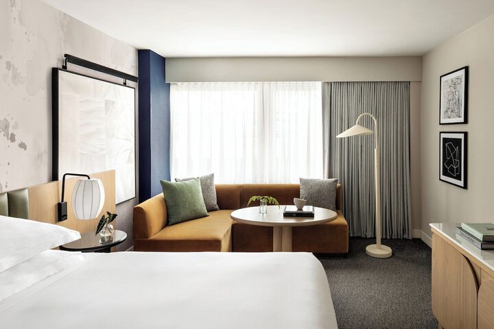 Room 21 of 80