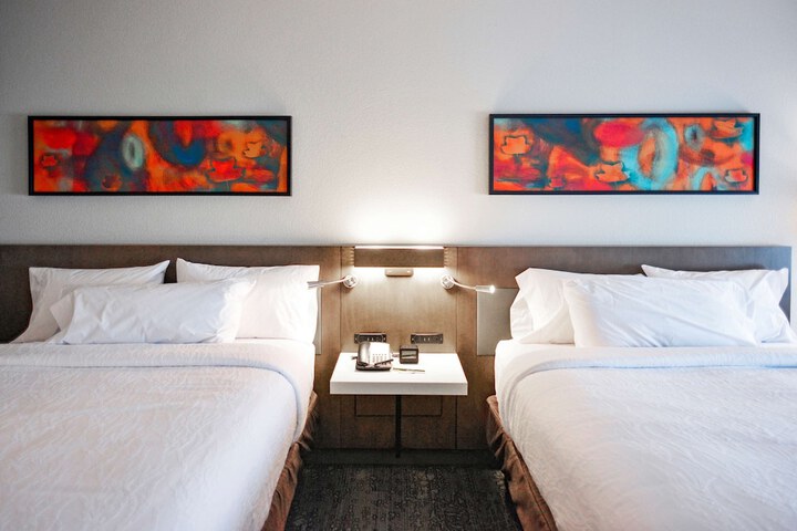 Room 16 of 41