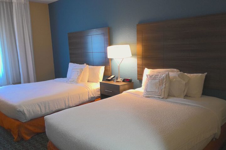 Room 16 of 27