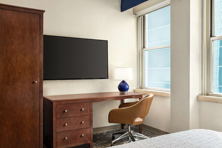 Room 14 of 25