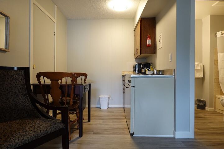 Room 13 of 35