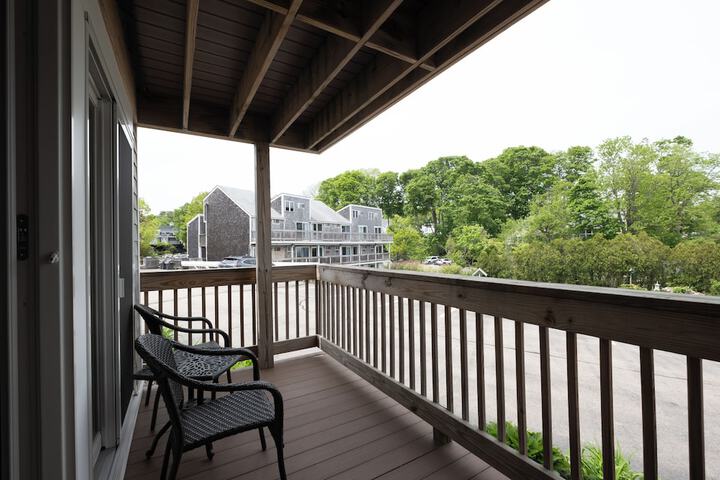 Aspinquid Resort