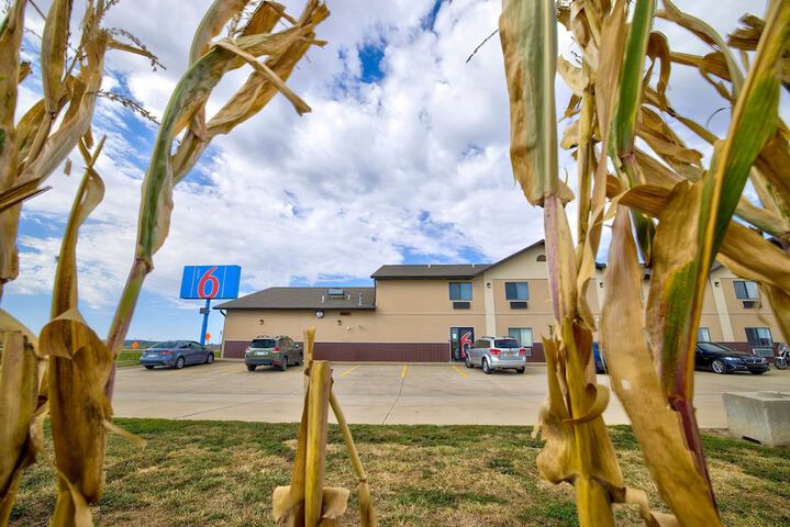 Motel 6 Percival IA